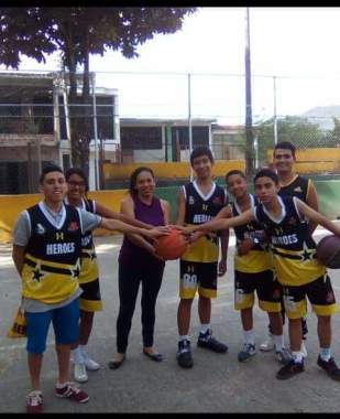 grupo baloncesto,asociacion ajolis
