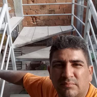 Diseño Y Construccion & Acavados