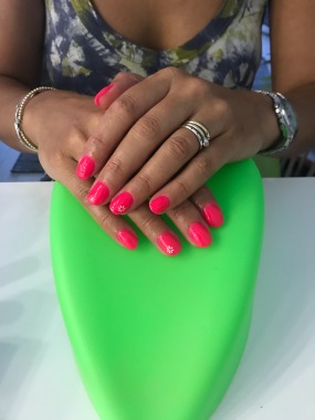 Manicure com SNS
