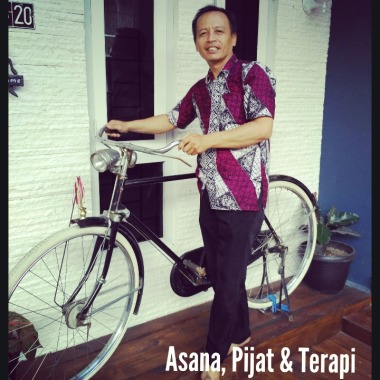 Asana, Pijat Dan Terapi