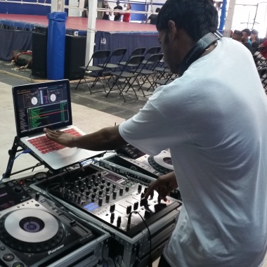 Dj Suche