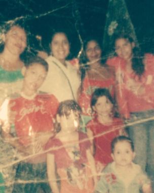 Mis 7 hermanos me enseñaron a ser una niñera responsable y ademas me adoran.