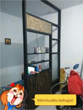 Partisi/penyekat ruangan