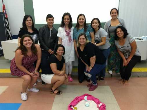 Yoga Lúdico para alunas de Pedagogia