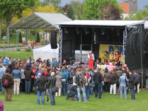 Open-Air Live Konzert auf der mobilen Bühne in Rain am Lech