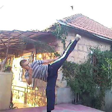 Rabah Moniteur De Kickboxing