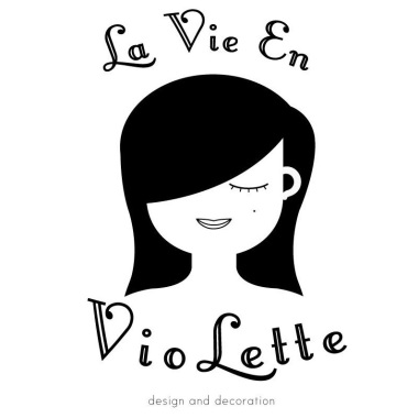 La Vie En Violette