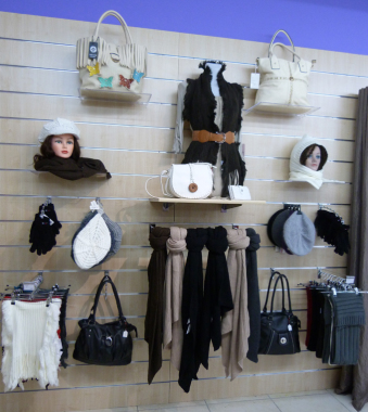 Boutique mode et accessoires 
VB STUDIO
22 avenue de la Deveze
34500 Beziers