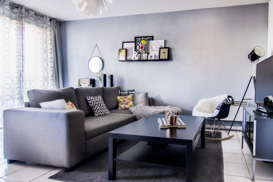 Agencement et décoration d'un appartement Toulousain dans un style moderne et graphique