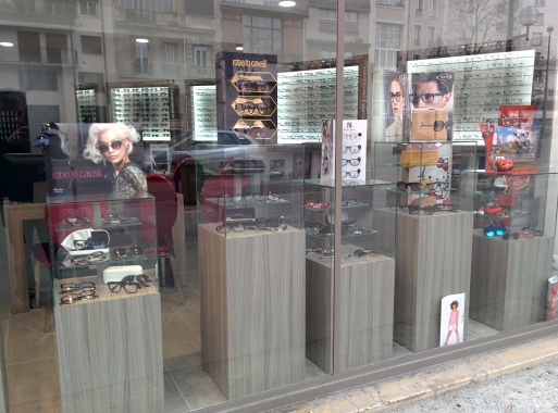 AGENCEMENT MAGASIN D'OPTIQUE