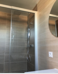 Une salle de bains après les travaux