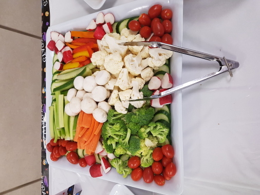 vegetable platter with dip