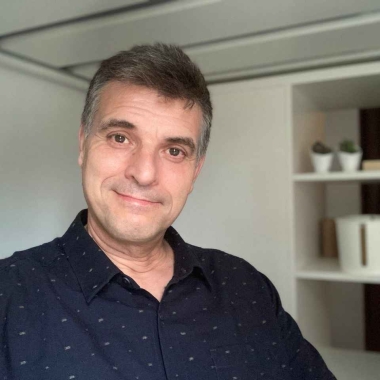 Carlos Davila