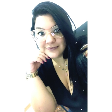 Letícia Zandomenegue