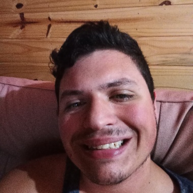 Profissional: João Arthur Dias Elias