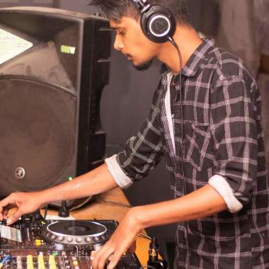 Dj Stitch