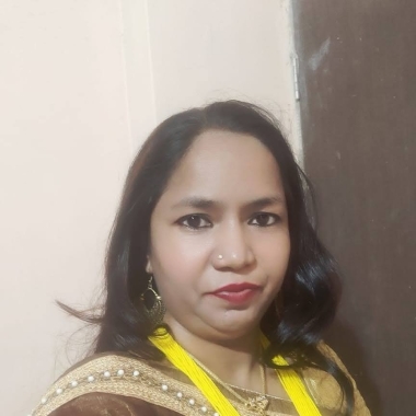 Salma Shaikh - Females Ayurveda Massage Therapist