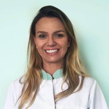 Daniele De Oliveira