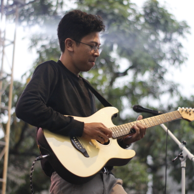 Giri Angga Ginulur