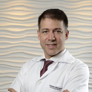 Dr. Leonardo Machado