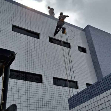 R﹠L Limp Revitalização De Fachada