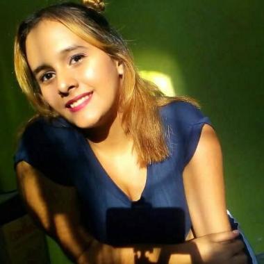 Karla  Aylin Loor Aguayo