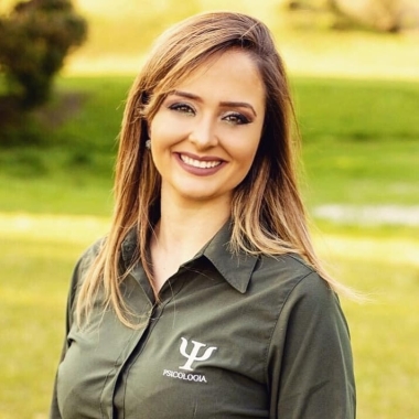 Psicóloga Etiene F.  Nunes