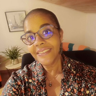 Abelim Nascimento - Traduction