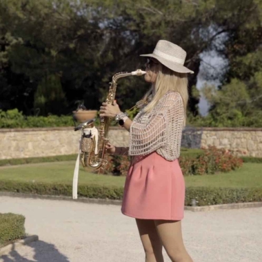Dj Chanteuse Saxophoniste - Mariage  Var 83 Paca - Pianiste - Musiciens